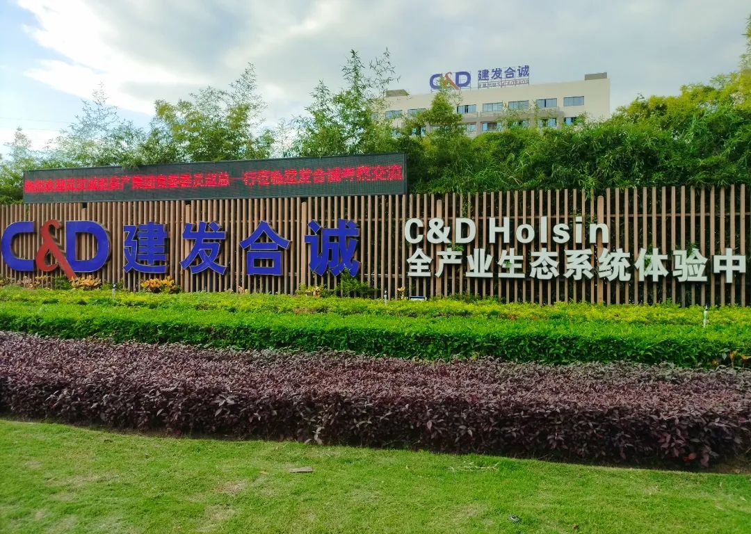 b15ff81749df61f03ad4514348ced44c.jpg